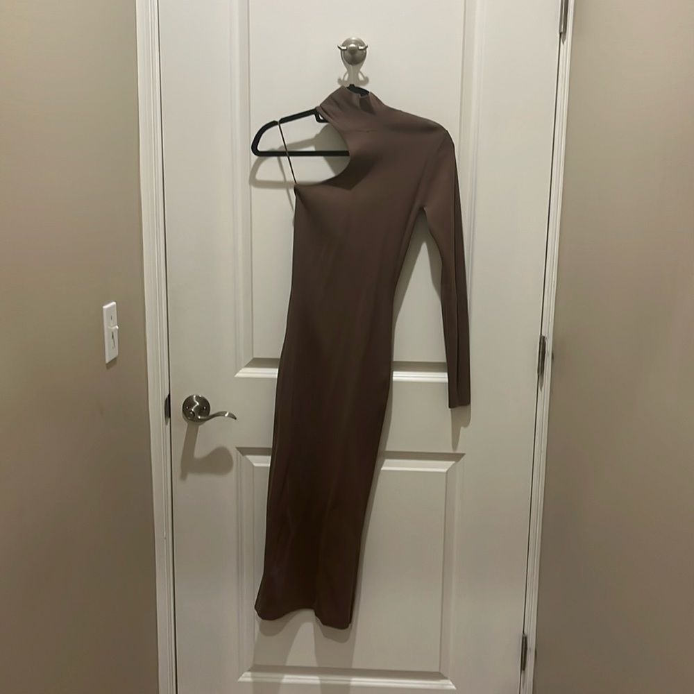 ✨Zara bodycon dress✨